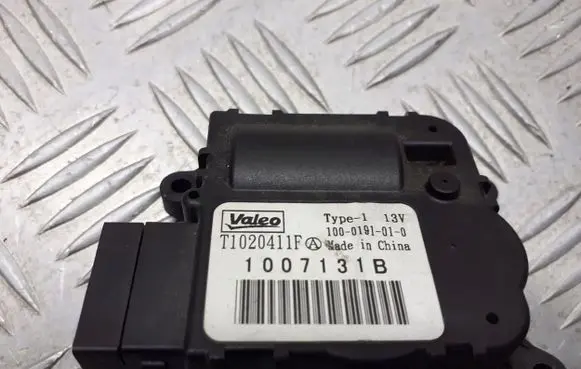 Renault Megane III A/C air flow flap actuator/motor 1007131B