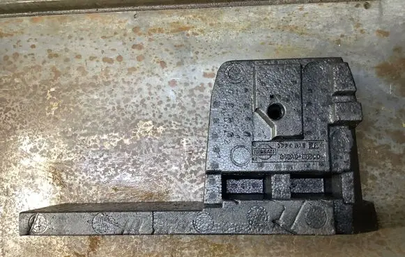 Nissan X-Trail T30 Glove box in trunk 849A98H300