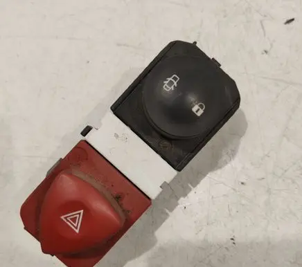 Renault Scenic II - Grand scenic II Hazard light switch 8200407415
