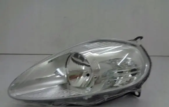 Fiat Grande Punto Headlight/headlamp 6611147L