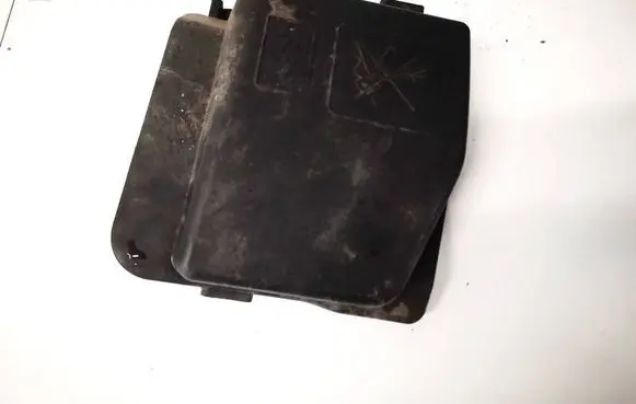 Dacia Logan II Fuse box cover 243825499r