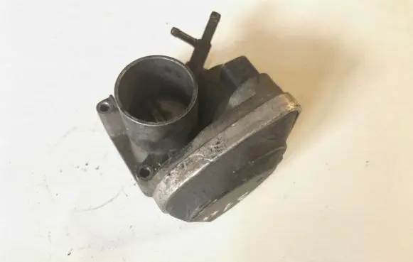 Audi A2 Throttle valve 047133062D 5WS02091