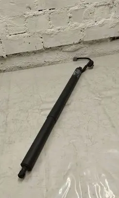 Jeep Grand Cherokee Tailgate strut 68333901ab