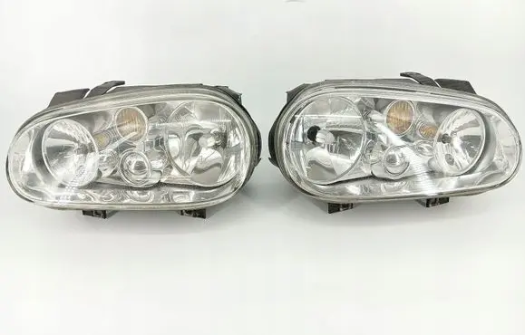 Volkswagen Golf IV Headlights/headlamps set 