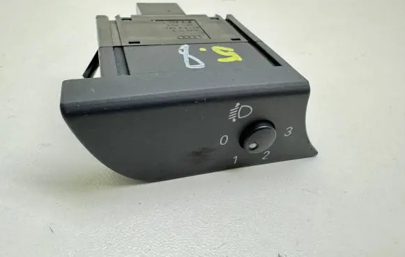 Audi A4 S4 B6 8E 8H Headlight level height control switch 8E2919094 016538