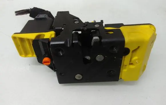 Volvo S60 Rear door lock 30663050