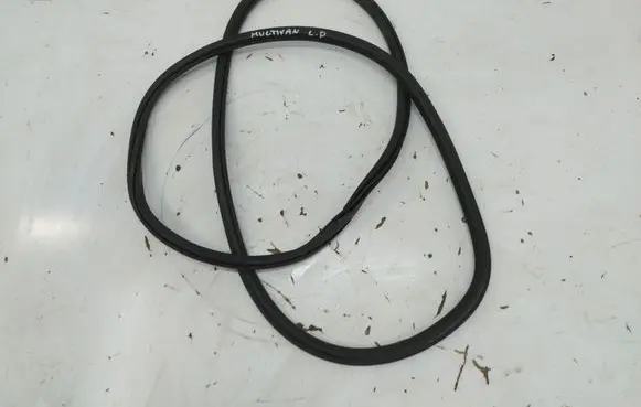 Volkswagen Multivan T7 Front door rubber seal 