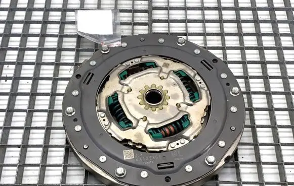 Toyota Camry VIII XV70 Clutch set kit