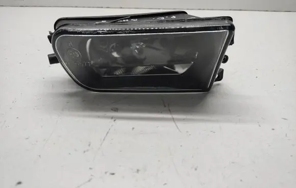 BMW 5 E39 Front fog light E13020577 195368C1