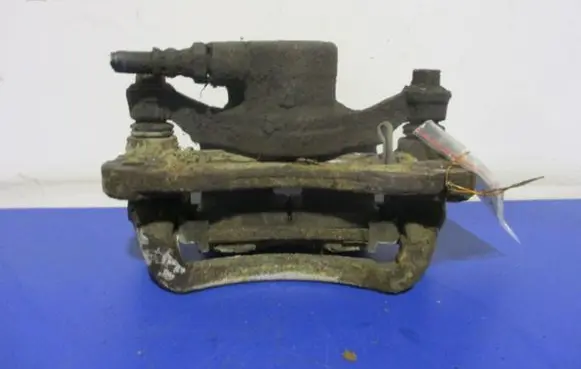 Mitsubishi Space Runner Rear brake caliper