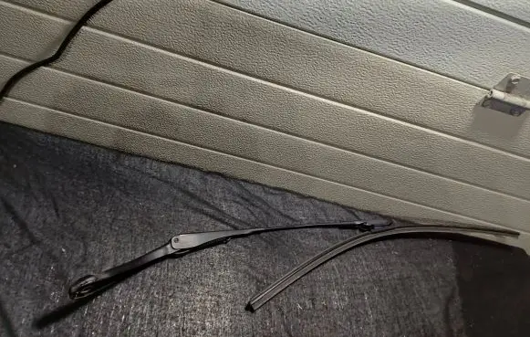 BMW 3 F30 F35 F31 Front wiper blade arm W000027229