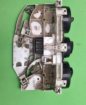 Skoda Octavia Mk1 (1U) Climate control unit 1J0819045E 659497N 901510930000