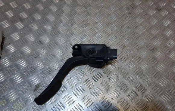 Ford Fiesta Accelerator throttle pedal 8V219F836AB