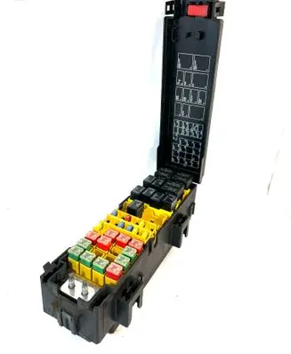 Jeep Grand Cherokee (WK) Fuse module 56042968AIA ASGH142270009