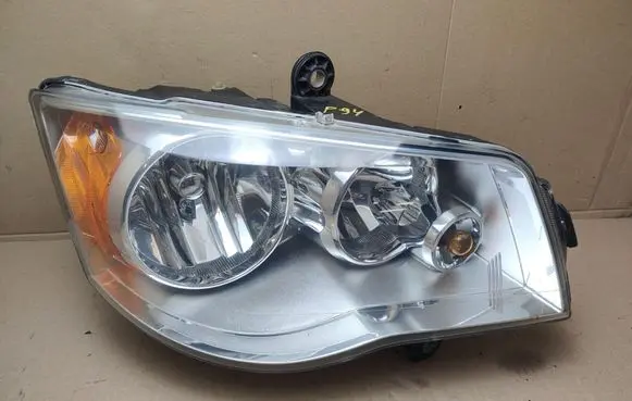 Chrysler Town u0026 Country V Headlight/headlamp 51128C