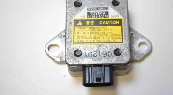 Lexus GS 300 350 430 450H Acceleration sensor 8918330070