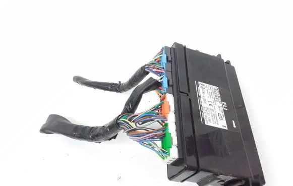 Subaru Forester SH Comfort/convenience module 88281SC230 X1T22573M