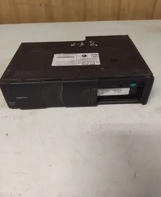 BMW X3 E83 CD/DVD changer 6977767 021031