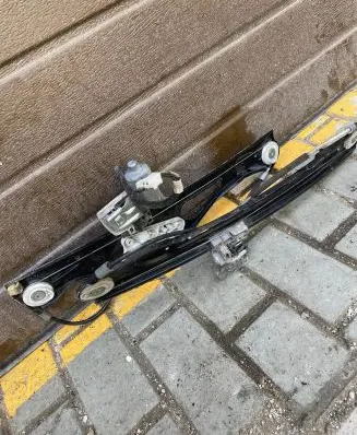 Mercedes-Benz E W211 Front door electric window regulator A2117200146 E2449
