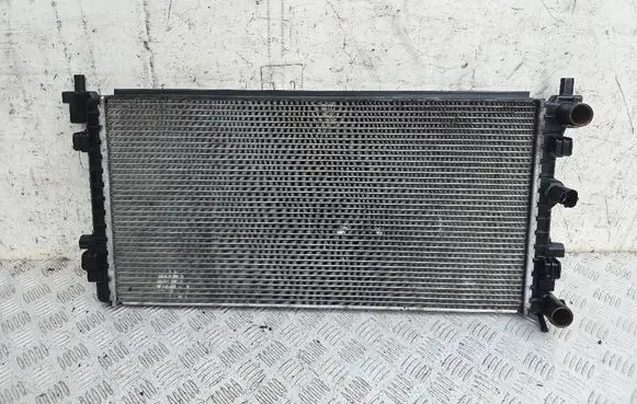 Seat Ibiza IV (6J,6P) Coolant radiator 6R0121253A