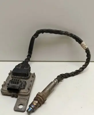 Volkswagen Transporter - Caravelle T6 Lambda probe sensor 04L907805AR SNS470 A2C39831400