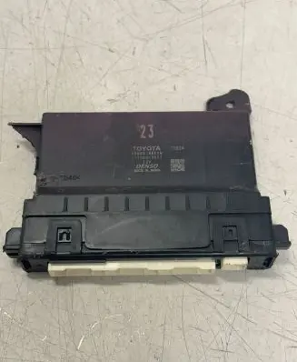 Lexus RX 450H Other control units/modules 88650-48F70