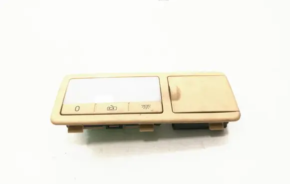 Volkswagen Touareg I Rear seat light 7L6947291B