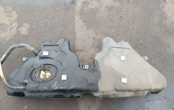 BMW 6 F06 Gran coupe Fuel tank 7225002 6304869 TAD1027221P