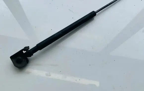 KIA Sorento Tailgate/trunk strut/damper