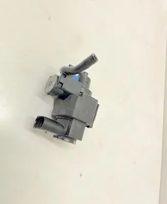 Audi A4 S4 B8 8K Turbo solenoid valve 059905629A 4252443
