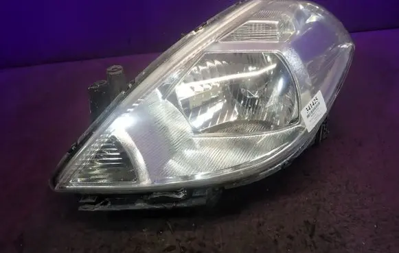 Nissan Versa Headlight/headlamp 1151116L