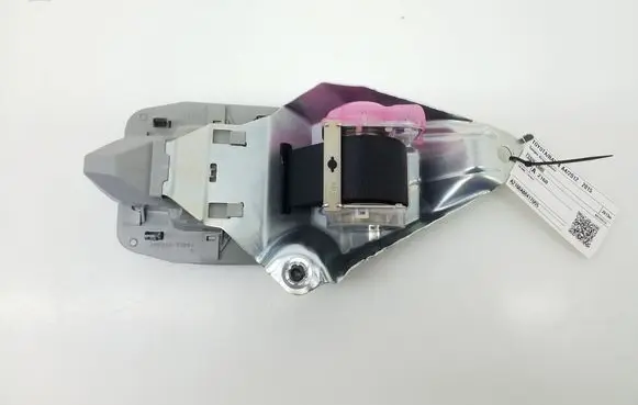 Toyota RAV 4 (XA40) Rear seatbelt 7332042080