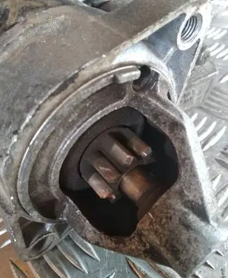 Mazda MX-3 Starter motor M3T49381 3427