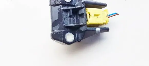 Subaru Legacy Airbag deployment crash/impact sensor 98231ag020