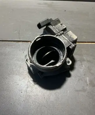 Audi A6 S6 C6 4F Throttle valve 461289526