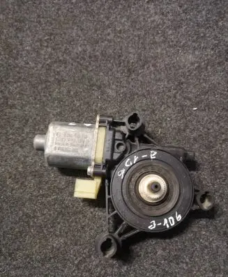 Audi A3 S3 8V Rear door window regulator motor S850202086 0130822712