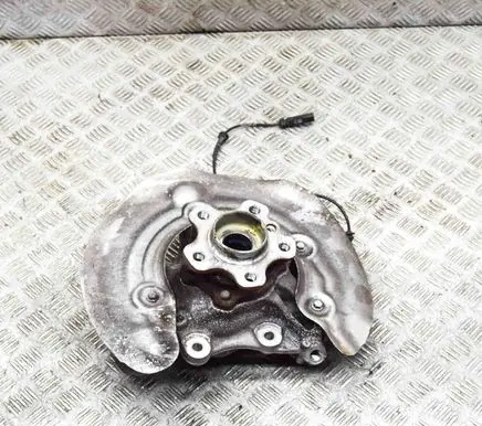BMW iX3 G08 Rear wheel hub 6870532 6886952
