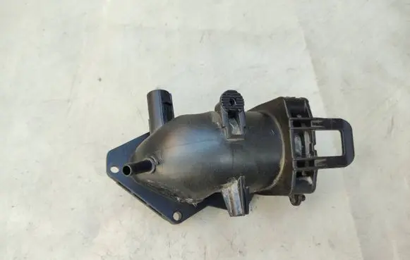 Volkswagen Golf Plus Engine coolant pipe/hose 03C129721B