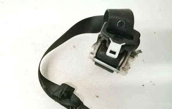 Ford Focus Front seatbelt