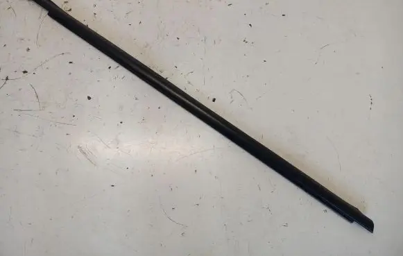 KIA Optima Front door glass trim molding