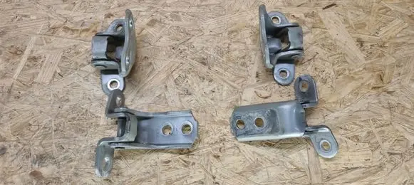 Toyota Auris E180 Front door hinge set 6871002060 6872002060 6873002050