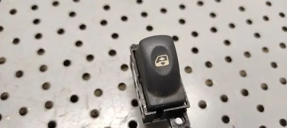 Renault Laguna I Electric window control switch 7700417484