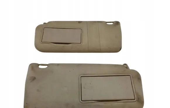 Mitsubishi Pajero Sun visor