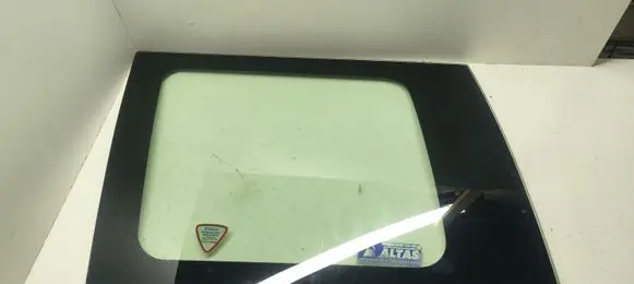 Honda HR-V Rear side window