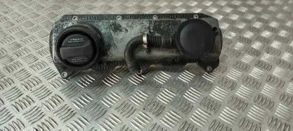 Volkswagen Bora Rocker cam cover 