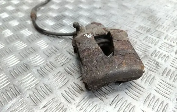 Skoda Octavia Mk2 (1Z) Front brake caliper