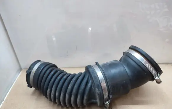 Opel Zafira C Air intake duct part 13254634