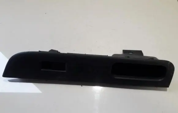 Suzuki Swift I Electric window control switch 8376462j01 83764-62j01
