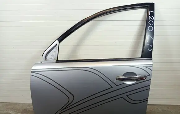 Mitsubishi L200 Front door L200LPDRZWI