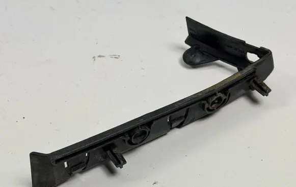 Cadillac Escalade Front bumper mounting bracket 25948814 15126941 15894102